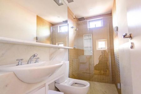 Apartamento para alugar com 156m², 4 quartos e 3 vagas Apartamento para alugar com 156m², 4 quartos e 3 vagasSuíte 2 - Banheiro