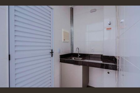 Área de serviço de apartamento para alugar com 2 quartos, 95m² em Buritis, Belo Horizonte