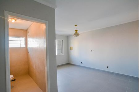 Casa para alugar com 150m², 3 quartos e 2 vagas Casa para alugar com 150m², 3 quartos e 2 vagasQuarto Suíte