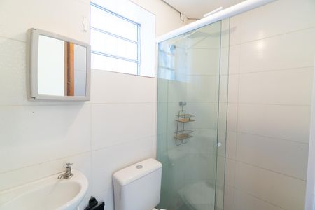 Banheiro da Suíte de casa para alugar com 1 quarto, 35m² em Parque Jabaquara, São Paulo