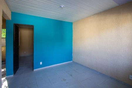 Sala de apartamento para alugar com 1 quarto, 32m² em Vista Alegre, São Gonçalo