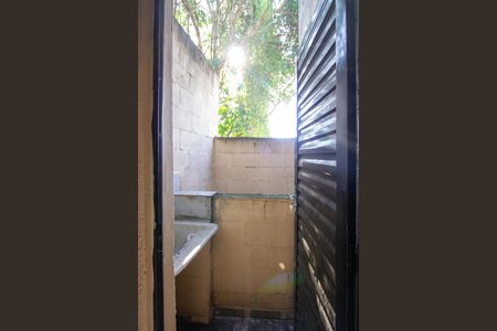 Área de Serviço de apartamento para alugar com 1 quarto, 32m² em Vista Alegre, São Gonçalo