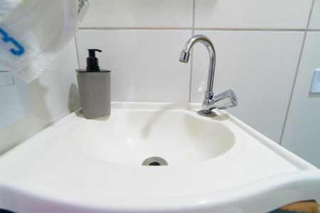 Banheiro de apartamento para alugar com 1 quarto, 35m² em Jardim Jabaquara, São Paulo