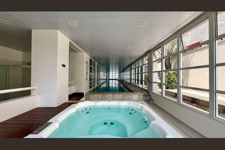 Apartamento à venda com 65m², 2 quartos e 1 vaga Apartamento à venda com 65m², 2 quartos e 1 vagaHidromassagem