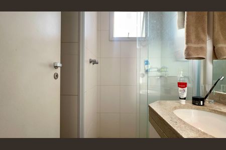 Apartamento à venda com 65m², 2 quartos e 1 vaga Apartamento à venda com 65m², 2 quartos e 1 vagaBanheiro
