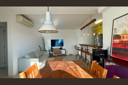 Apartamento à venda com 65m², 2 quartos e 1 vaga Apartamento à venda com 65m², 2 quartos e 1 vagaSala de Jantar