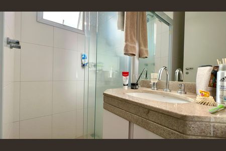 Apartamento à venda com 65m², 2 quartos e 1 vaga Apartamento à venda com 65m², 2 quartos e 1 vagaBanheiro