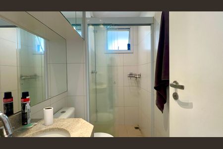 Apartamento à venda com 65m², 2 quartos e 1 vaga Apartamento à venda com 65m², 2 quartos e 1 vagaBanheiro da Suíte