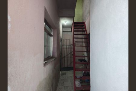 Casa para alugar com 245m², 4 quartos e 1 vaga Casa para alugar com 245m², 4 quartos e 1 vagaFundos