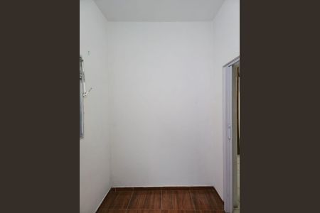 Casa para alugar com 245m², 4 quartos e 1 vaga Casa para alugar com 245m², 4 quartos e 1 vagaQuarto 04 / Escritorio