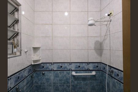 Casa para alugar com 245m², 4 quartos e 1 vaga Casa para alugar com 245m², 4 quartos e 1 vagaBanheiro Social 01