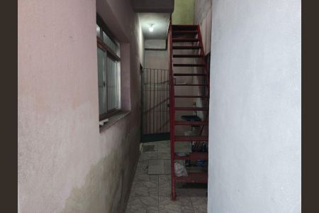 Casa para alugar com 245m², 4 quartos e 1 vaga Casa para alugar com 245m², 4 quartos e 1 vagaFundos