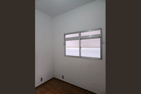 Casa para alugar com 245m², 4 quartos e 1 vaga Casa para alugar com 245m², 4 quartos e 1 vagaQuarto 04 / Escritorio