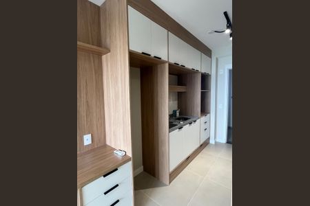 Sala/Quarto de apartamento para alugar com 1 quarto, 26m² em Cerqueira César, São Paulo