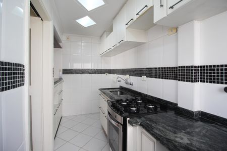 Cozinha de apartamento para alugar com 1 quarto, 37m² em Recanto Paraíso, São Paulo