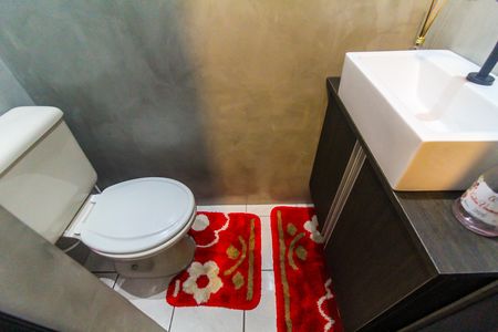 Casa à venda com 250m², 4 quartos e 2 vagas Casa à venda com 250m², 4 quartos e 2 vagasLavabo