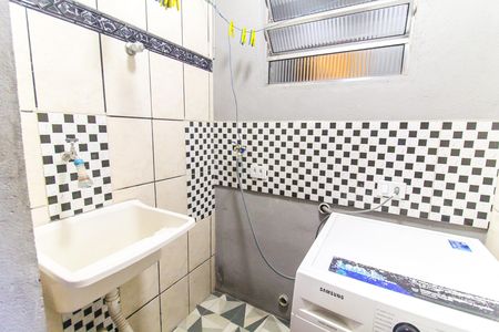Casa à venda com 250m², 4 quartos e 2 vagas Casa à venda com 250m², 4 quartos e 2 vagasÁrea de Serviço