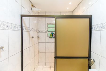 Casa à venda com 250m², 4 quartos e 2 vagas Casa à venda com 250m², 4 quartos e 2 vagasBanheiro da Suíte