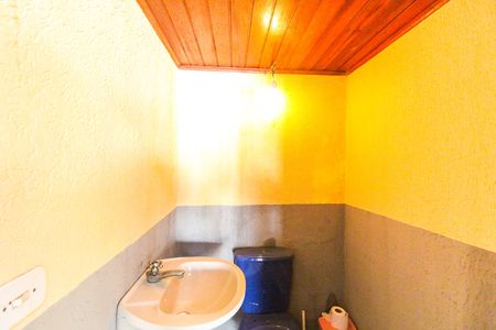 Banheiro de Serviço de casa à venda com 4 quartos, 250m² em Cidade Nova São Miguel, São Paulo