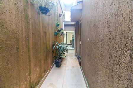 Casa à venda com 250m², 4 quartos e 2 vagas Casa à venda com 250m², 4 quartos e 2 vagasQuintal
