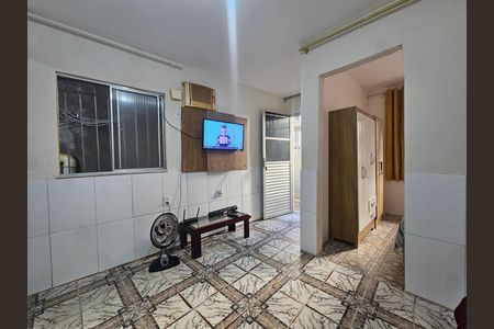 Casa para alugar com 32m², 1 quarto e sem vaga Casa para alugar com 32m², 1 quarto e sem vagasala
