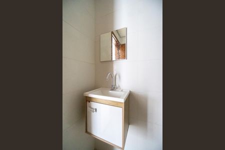 Apartamento à venda com 38m², 2 quartos e sem vaga Apartamento à venda com 38m², 2 quartos e sem vagaBanheiro