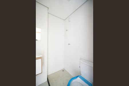 Apartamento à venda com 48m², 2 quartos e sem vaga Apartamento à venda com 48m², 2 quartos e sem vagaBanheiro