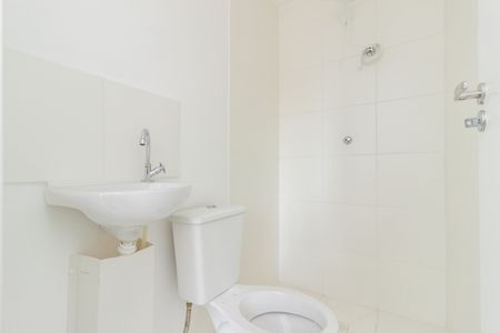 Banheiro de apartamento à venda com 1 quarto, 18m² em Vila Mangalot, São Paulo