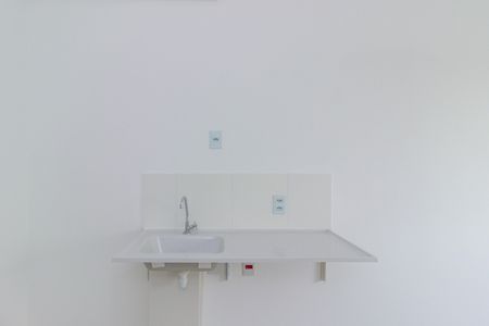 Cozinha de apartamento à venda com 1 quarto, 18m² em Vila Mangalot, São Paulo