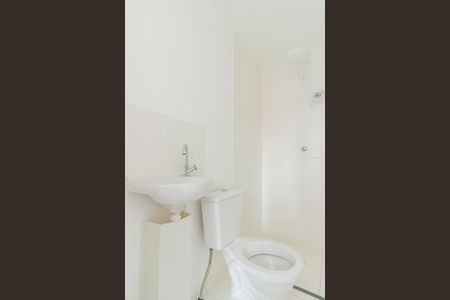 Banheiro de apartamento à venda com 1 quarto, 18m² em Vila Mangalot, São Paulo