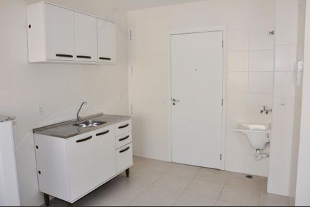 Apartamento para alugar com 32m², 2 quartos e sem vaga Apartamento para alugar com 32m², 2 quartos e sem vagaDetalhe - Cozinha Americana com Área de Serviço