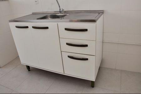 Apartamento para alugar com 32m², 2 quartos e sem vaga Apartamento para alugar com 32m², 2 quartos e sem vagaDetalhe - Cozinha Americana com Área de Serviço