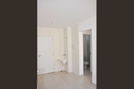 Apartamento para alugar com 32m², 2 quartos e sem vaga Apartamento para alugar com 32m², 2 quartos e sem vagaDetalhe - Cozinha Americana com Área de Serviço