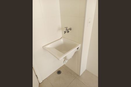 Apartamento para alugar com 32m², 2 quartos e sem vaga Apartamento para alugar com 32m², 2 quartos e sem vagaDetalhe - Cozinha Americana com Área de Serviço