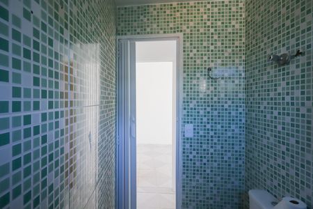 Apartamento à venda com 57m², 2 quartos e 1 vaga Apartamento à venda com 57m², 2 quartos e 1 vagaBanheiro
