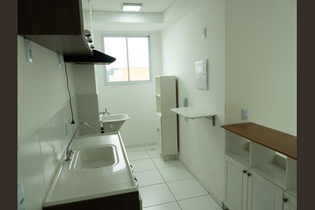 Cozinha e Área de Serviço de apartamento para alugar com 2 quartos, 43m² em Dona Edith de Campos Fávaro, Paulínia
