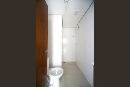 Apartamento à venda com 38m², 2 quartos e sem vaga Apartamento à venda com 38m², 2 quartos e sem vagaBanheiro