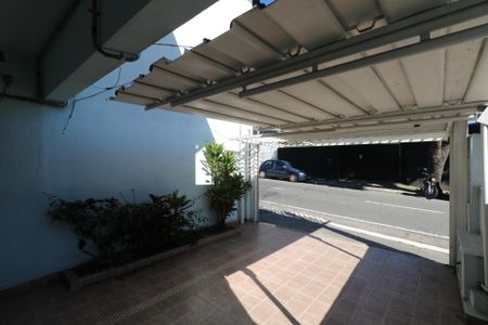 Casa para alugar com 138m², 2 quartos e 1 vaga Casa para alugar com 138m², 2 quartos e 1 vagaGaragem