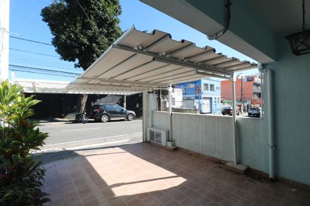Casa para alugar com 138m², 2 quartos e 1 vaga Casa para alugar com 138m², 2 quartos e 1 vagaGaragem