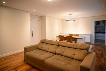 Apartamento à venda com 133m², 3 quartos e 2 vagas Apartamento à venda com 133m², 3 quartos e 2 vagasSala