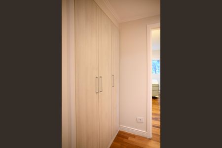 Apartamento à venda com 133m², 3 quartos e 2 vagas Apartamento à venda com 133m², 3 quartos e 2 vagasCorredor