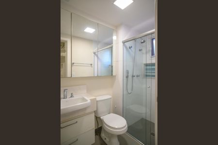 Apartamento à venda com 133m², 3 quartos e 2 vagas Apartamento à venda com 133m², 3 quartos e 2 vagasBanheiro da Suíte 2