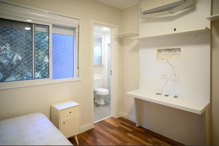 Apartamento à venda com 133m², 3 quartos e 2 vagas Apartamento à venda com 133m², 3 quartos e 2 vagasSuíte 2