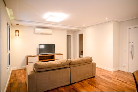 Apartamento à venda com 133m², 3 quartos e 2 vagas Apartamento à venda com 133m², 3 quartos e 2 vagasSala