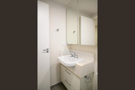 Apartamento à venda com 133m², 3 quartos e 2 vagas Apartamento à venda com 133m², 3 quartos e 2 vagasBanheiro da Suíte 2