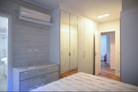 Apartamento à venda com 133m², 3 quartos e 2 vagas Apartamento à venda com 133m², 3 quartos e 2 vagasSuíte 3
