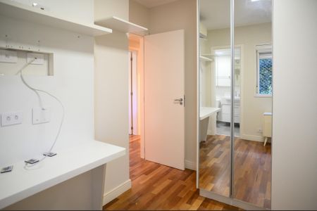 Apartamento à venda com 133m², 3 quartos e 2 vagas Apartamento à venda com 133m², 3 quartos e 2 vagasSuíte 2
