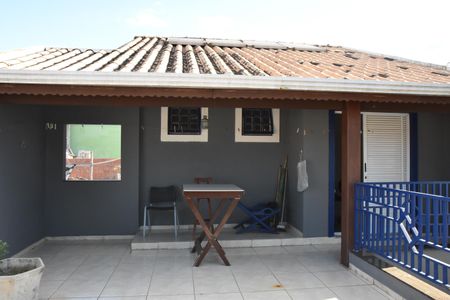 Casa à venda com 166m², 2 quartos e 2 vagas