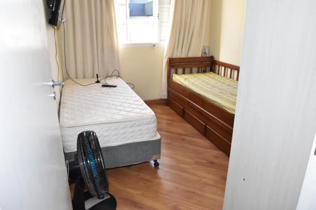 Casa à venda com 166m², 2 quartos e 2 vagas