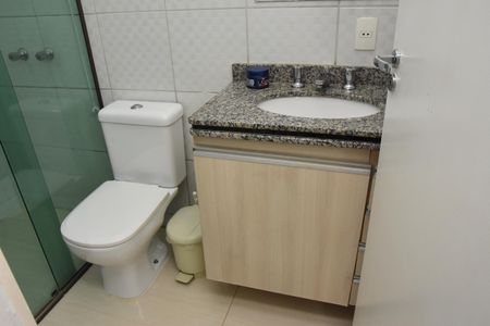 Casa à venda com 166m², 2 quartos e 2 vagas